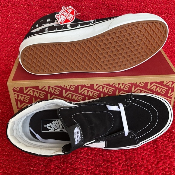 Vans Sk8-Hi Vans Black/True White MENS - Picture 4 of 16